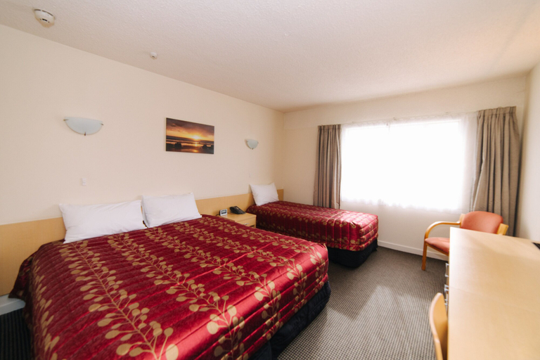 Bedroom 3, Brydone Hotel Oamaru, Waitaki