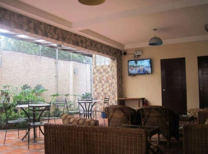 Others 4, OYO 916 Angel's Boardrooms, Quezon City