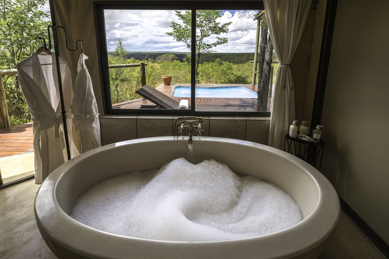 Bathroom, The Elephant Camp, Hwange