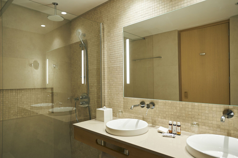 Bathroom 5, Sunrise Jade - Adults Only
