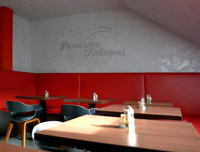Food & Drinks 5, Pension Falconi, Kolín