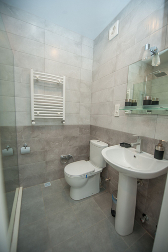 Bathroom 4, Easy Hotel, Tbilisi