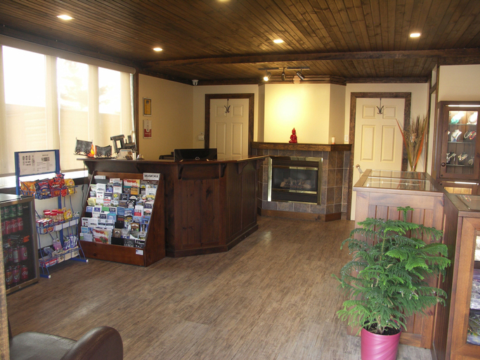Others 4, Rainbow Inn, Muskoka