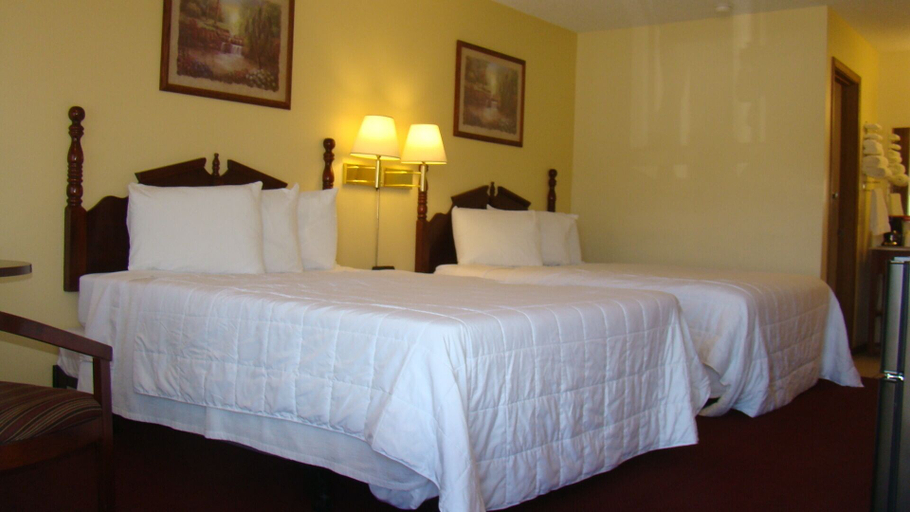 Bedroom 2, Honeysuckle Inn - Mountain View, Howell