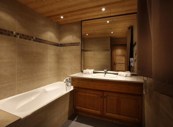 Bathroom 3, Résidence Chalet des Neiges Hermine, Savoie