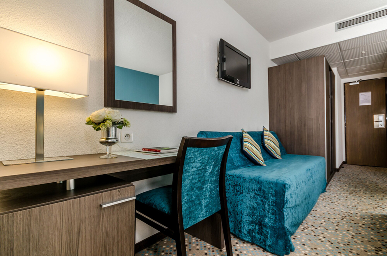 Bedroom 3, Hotel Miramont, Hautes-Pyrénées