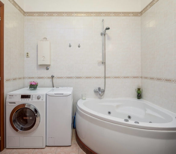 Bathroom 3, Sun Splato Space, Split