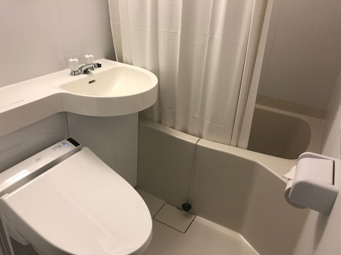 Bathroom 5, Roman kan, Kyoto
