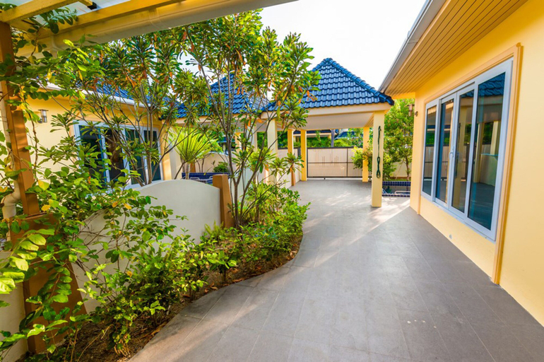 Exterior & Views 2, Platinum 3 bedrooms villa pool garden, Pulau Phuket