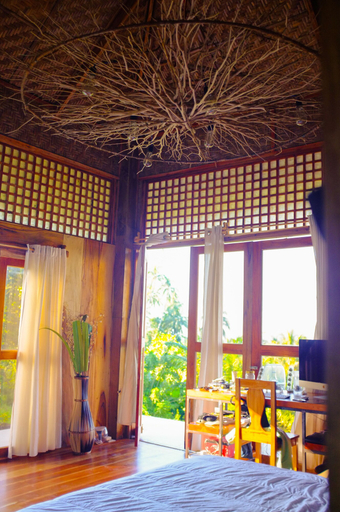 Others 5, Volcano House, Mambajao