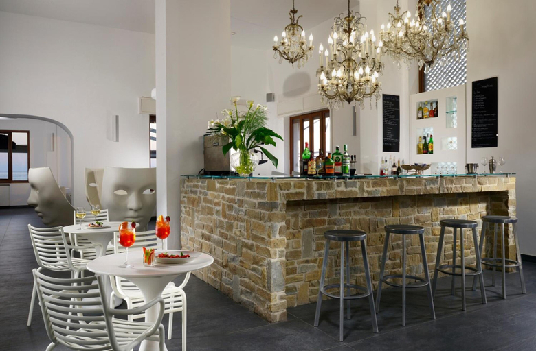 Food & Drinks 5, Hotel La Playa, Salerno