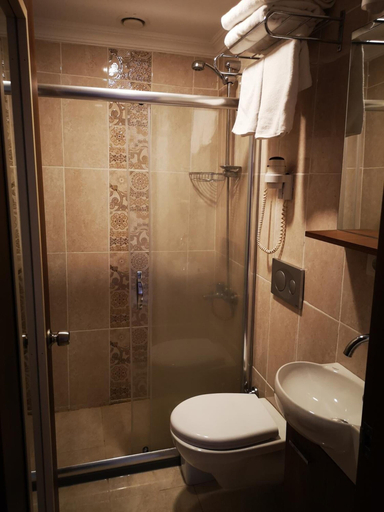 Bathroom 5, Angels Garden Hotel - Special Category, Fatih