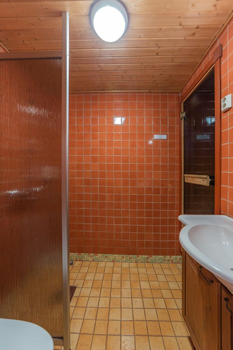Bathroom 4, Tahko-Tours, North Savonia
