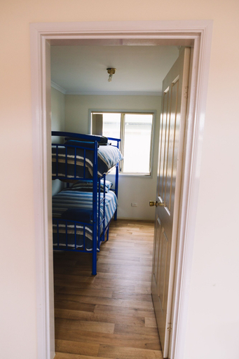 Bedroom 3, Port Gregory Caravan Park, Northampton
