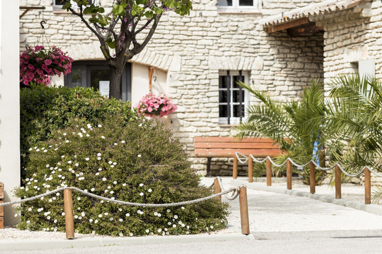 Exterior & Views 2, Garden & City Mont Ventoux - Malaucène, Vaucluse