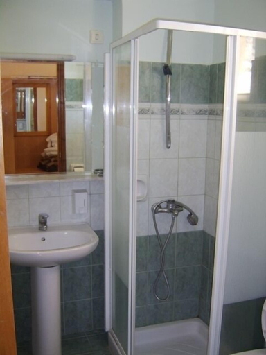 Bathroom 5, Summer Memories Hotel Apartments, South Aegean