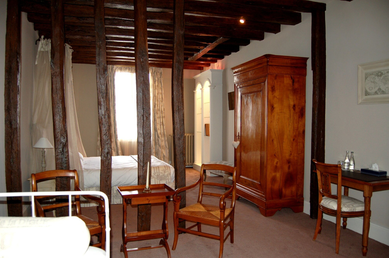 Bedroom 4, Logis Hotel Restaurant Le Cheval Blanc Blere, Indre-et-Loire