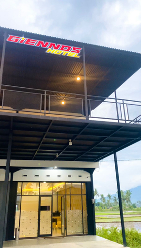 Exterior & Views 2, Giennos Hotel, Payakumbuh