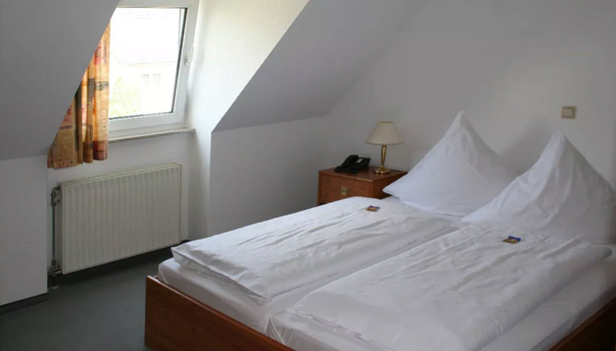 Bedroom 3, Hotel Garni Rosbach v.d.H., Wetteraukreis
