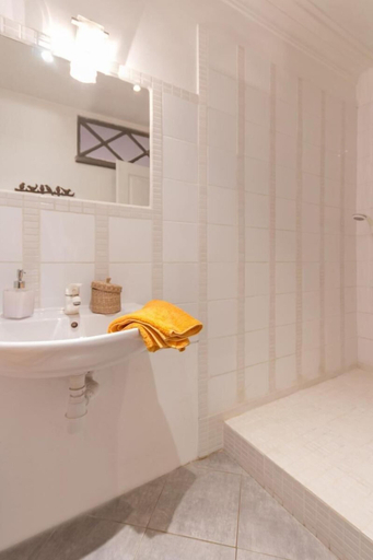 Bathroom 5, Chambres d'hôtes - Topaze, Loire-Atlantique