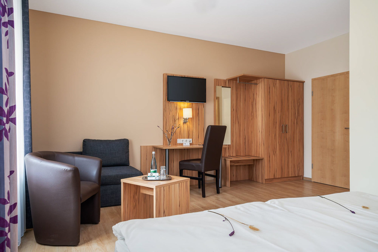 Bedroom 3, ClassicX Landhaus & Hotel, Mainz-Bingen