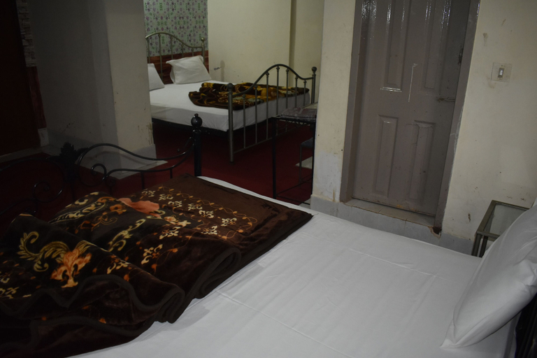 Bedroom 2, Marina Inn Guest House, Hazara