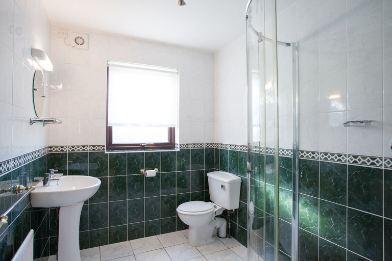 Bathroom 3, Keef Halla Country House, Antrim and Newtownabbey