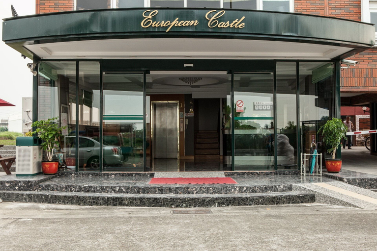 Exterior & Views 2, European castle hotel, Tainan