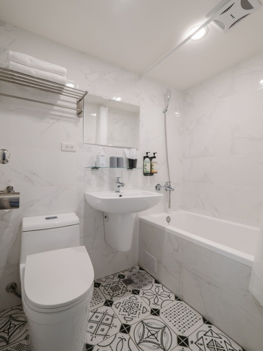 Bathroom 5, Hotel Attic, Taipei City