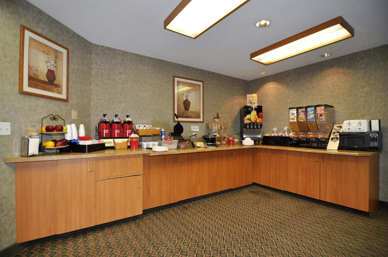 Food & Drinks 5, Best Western Rama Inn, Grant