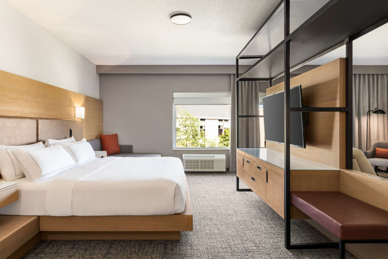 Bedroom 3, DoubleTree by Hilton Columbus Dublin, Franklin