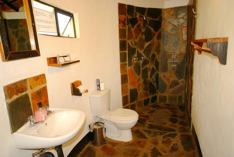 Bathroom 3, Timbavati Safari Lodge, Mopani