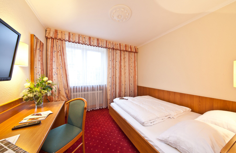 Bedroom 4, Hotel Primus Frankfurt Sachsenhausen, Frankfurt am Main