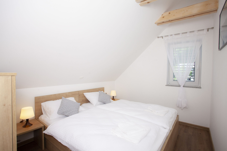 Bedroom 2, Razingar Apartments, Bled