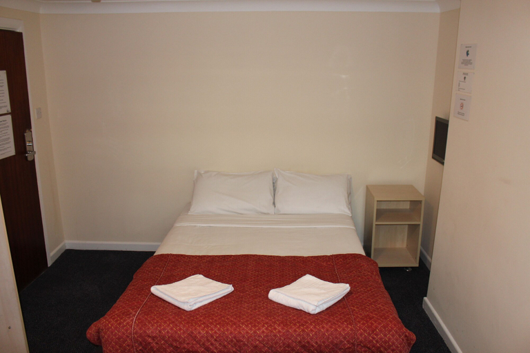 Bedroom 2, Belgrave House Hotel, London