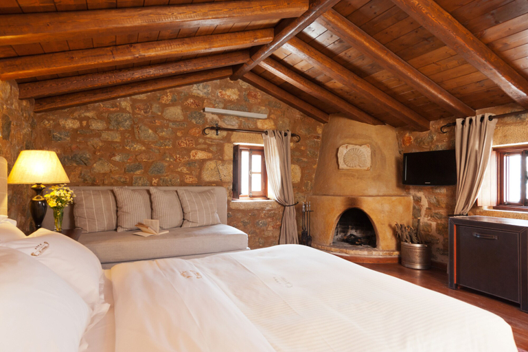 Bedroom 4, Kyrimai Hotel, Peloponnese