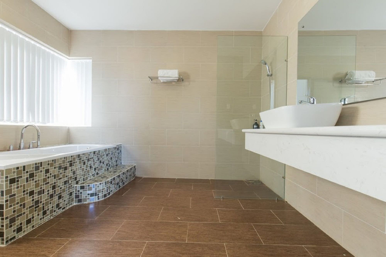 Bathroom 3, Villa Royal 2, Vũng Tàu