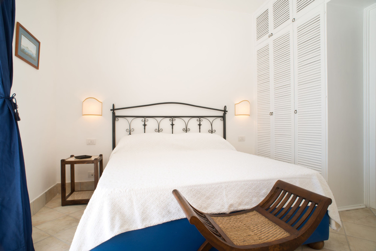 Bedroom 2, Casa Orrico - Blue Grotto, Napoli