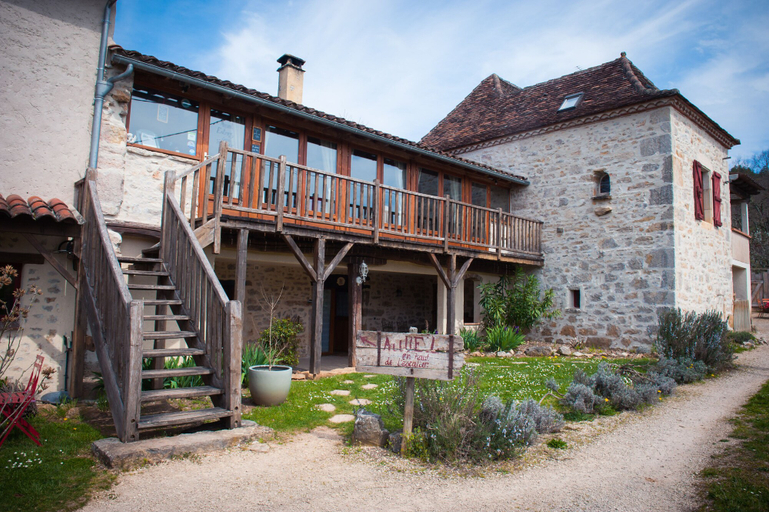 Exterior & Views 2, Maison d'hotes La Combe de Redoles, Lot