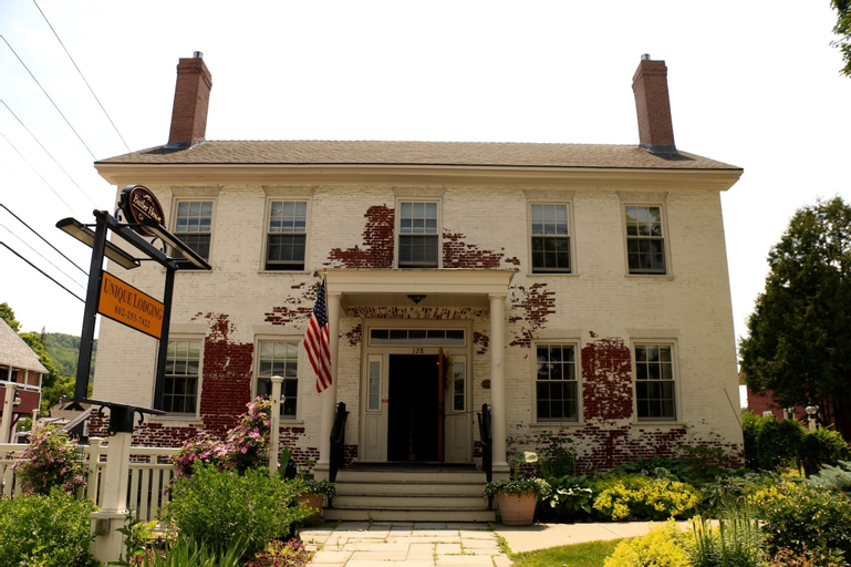Butler House, Lamoille