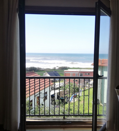 Others 5, Hotel A Raíña, Pontevedra