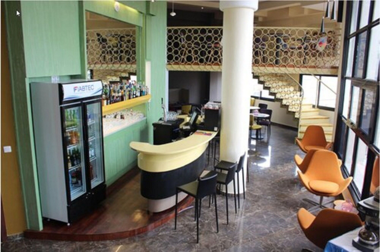 Food & Drinks 4, Douala Design Hotel, Wouri