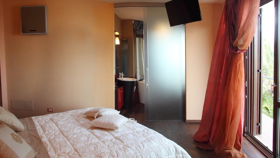 Bedroom 3, BB Villa il Sughero, Bari