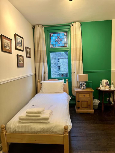 Bedroom 3, The Old Poets Corner, Derbyshire