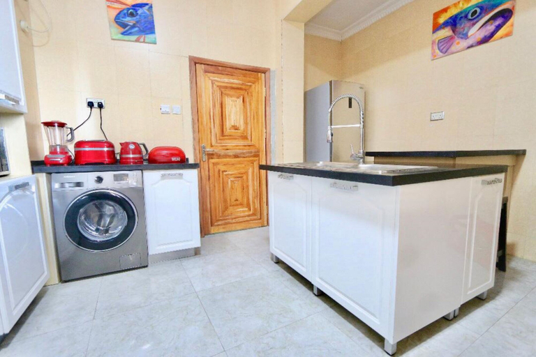 Others 5, Droptop Suites, Eti-Osa