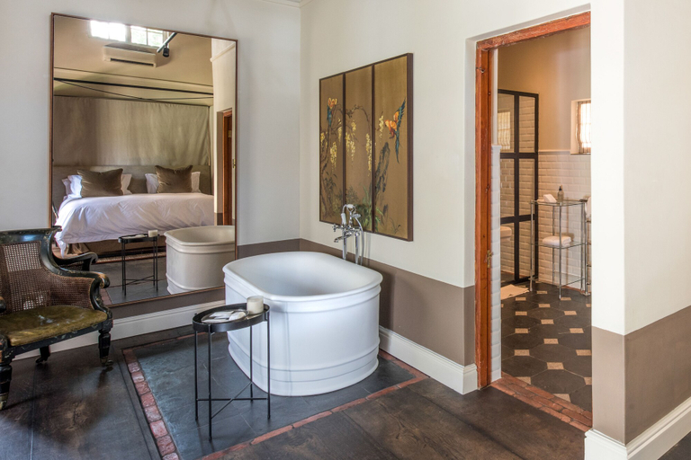 Bathroom 4, La Clé Lodge, Cape Winelands