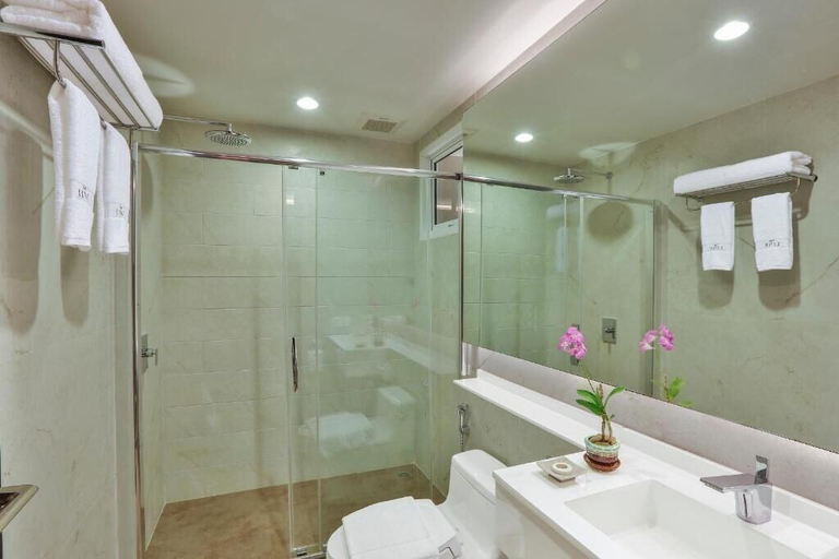 Bathroom 4, The Link 83 Mandalay Boutique Hotel, Mandalay