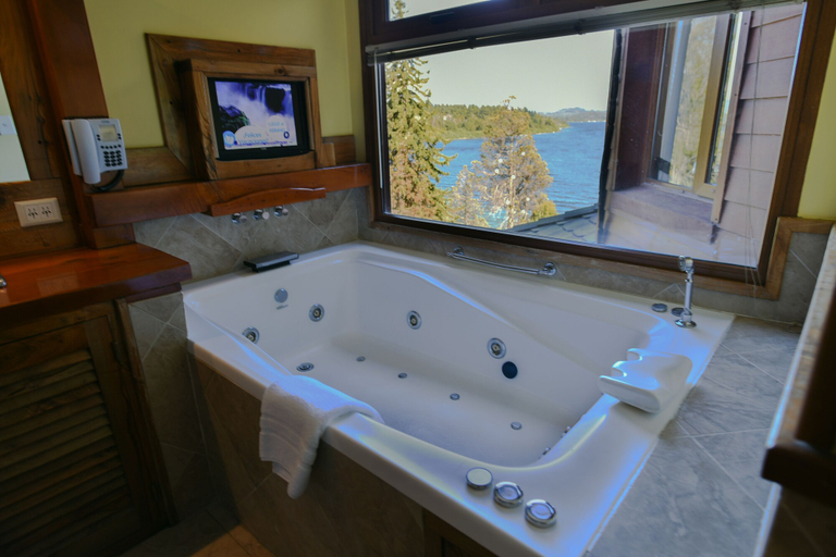 Bathroom 5, Charming Residences & Suites with Private Spa, Bariloche