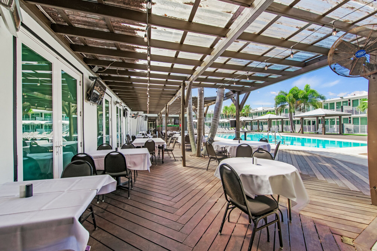 Food & Drinks 5, Casey Key Resorts - Mainland, Sarasota