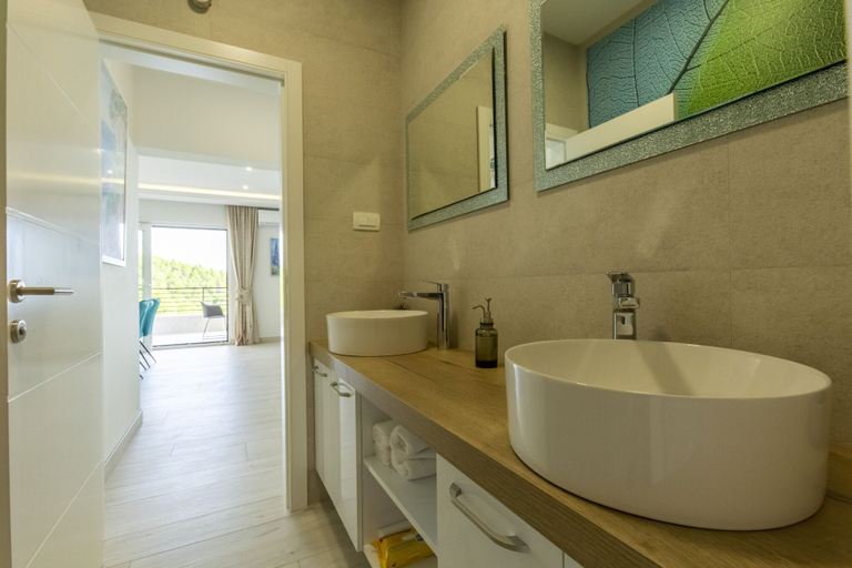 Bathroom 3, Villa Romance, Makarska